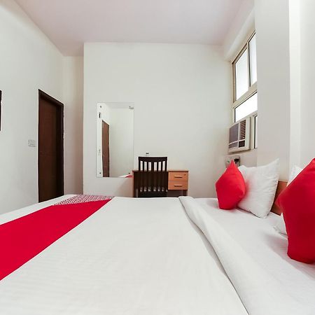 Live On Del5542 Hotel นิวเดลี ภายนอก รูปภาพ